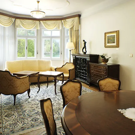 מלון Grand Toplice - Small Luxury Of The World בלד