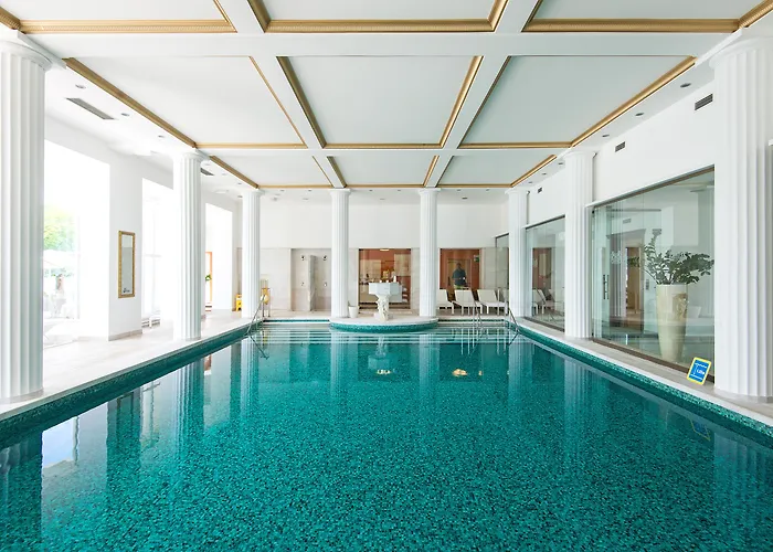 Grand Toplice - Small Luxury Of The World Bled